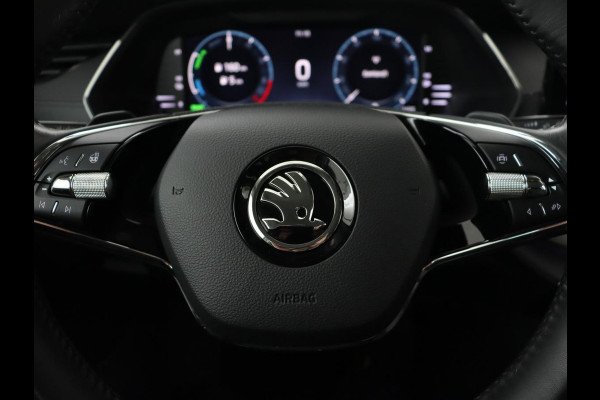 Škoda Octavia 1.4 TSI iV PHEV Business Edition | Trekhaak | Stoel & stuuverwarming | Camera | Carplay | Navigatie | Virtual Cockpit | Full LED | Achterbankverwarming | Plug In