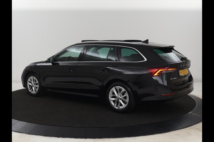 Škoda Octavia 1.0 e-TSI Business Edition Plus | Panoramadak | Adaptive cruise | Stoelverwarming | Camera | Head-Up | Carplay | Sfeerverlichting | Navigatie | Memory