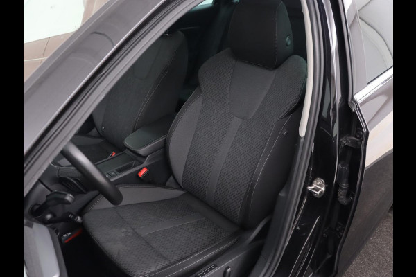 Škoda Octavia 1.0 e-TSI Business Edition Plus | Panoramadak | Adaptive cruise | Stoelverwarming | Camera | Head-Up | Carplay | Sfeerverlichting | Navigatie | Memory