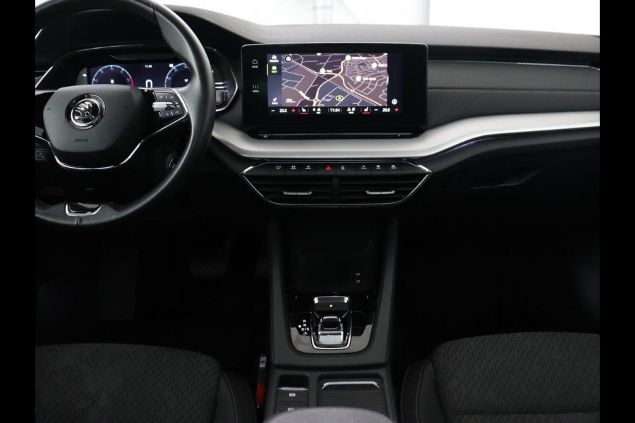 Škoda Octavia 1.0 e-TSI Business Edition Plus | Panoramadak | Adaptive cruise | Stoelverwarming | Camera | Head-Up | Carplay | Sfeerverlichting | Navigatie | Memory