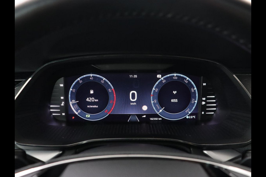 Škoda Octavia 1.0 e-TSI Business Edition Plus | Panoramadak | Adaptive cruise | Stoelverwarming | Camera | Head-Up | Carplay | Sfeerverlichting | Navigatie | Memory