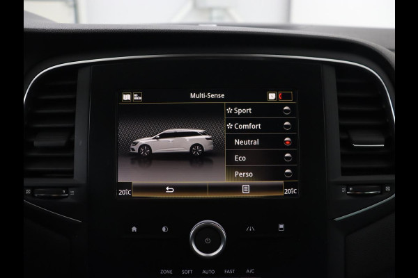 Renault Mégane 1.3 TCe Bose | Camera | Keyless | Massage | Carplay | Half leder | Navigatie | Park Assist | Trekhaak | Climate control | Dodehoek detectie