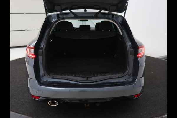 Renault Mégane 1.3 TCe Bose | Camera | Keyless | Massage | Carplay | Half leder | Navigatie | Park Assist | Trekhaak | Climate control | Dodehoek detectie