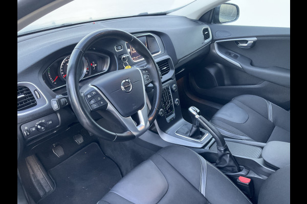 Volvo V40 2.0 T3 Inscription Trekhaak Stoelverwarming Cruise Navi/Cam