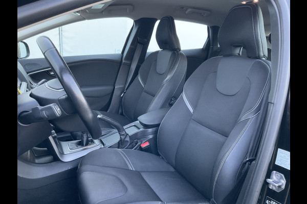 Volvo V40 2.0 T3 Inscription Trekhaak Stoelverwarming Cruise Navi/Cam