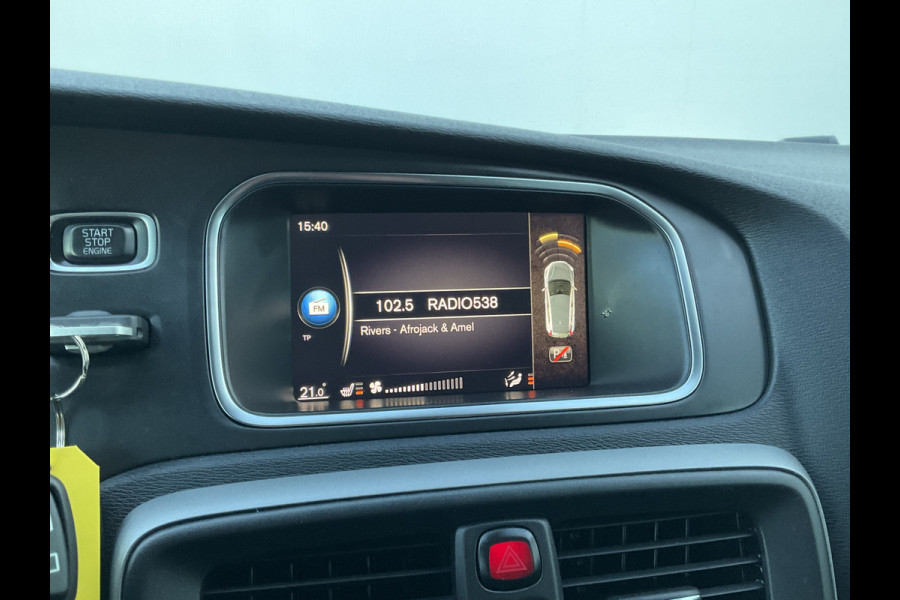 Volvo V40 2.0 T3 Inscription Trekhaak Stoelverwarming Cruise Navi/Cam