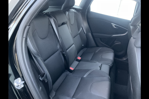 Volvo V40 2.0 T3 Inscription Trekhaak Stoelverwarming Cruise Navi/Cam