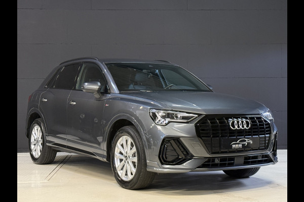 Audi Q3 45 TFSI e S edition | 1e Eigenaar | NAP | 2x S-line | Sfeerverlichting | Apple Carplay | Sportstoelen
