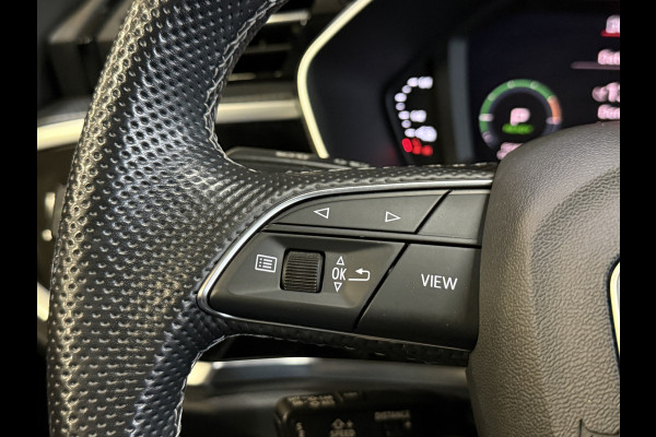 Audi Q3 45 TFSI e S edition | 1e Eigenaar | NAP | 2x S-line | Sfeerverlichting | Apple Carplay | Sportstoelen