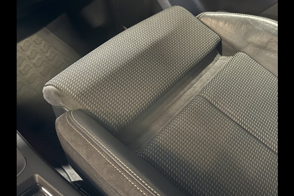 Audi Q3 45 TFSI e S edition | 1e Eigenaar | NAP | 2x S-line | Sfeerverlichting | Apple Carplay | Sportstoelen