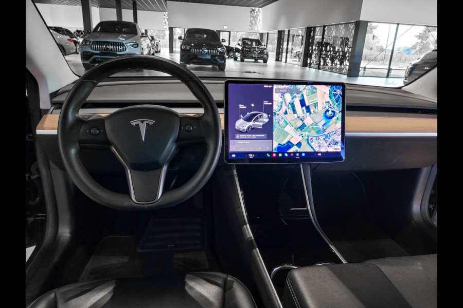 Tesla Model 3 Standard RWD Plus 60 kWh Pano|Leder|Autopilot|Camera|Verw Stln|18"lmv|NL auto|SOH 85%