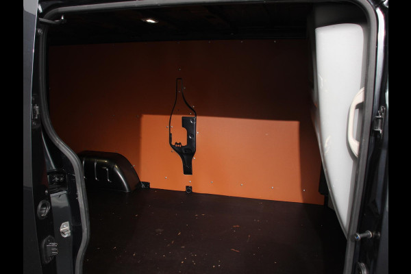 Renault Trafic 2.0 dCi 110 T30 L2H1 Work Edition | Navigatie | Apple Carplay/Android Auto | Trekhaak | Betimmering | Airco | Side Bars