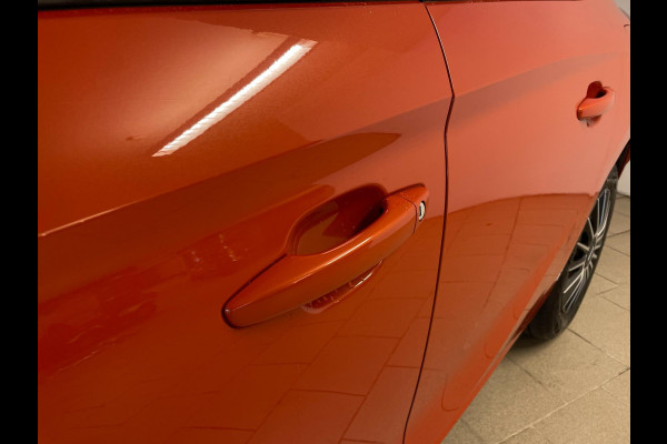 Opel Corsa 1.2 Edition AIRCO CRUISE NAVI VIA APP CAMERA PDC PARELMOER ORANJE NIEUWSTAAT