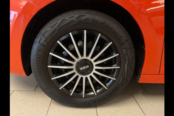 Opel Corsa 1.2 Edition AIRCO CRUISE NAVI VIA APP CAMERA PDC PARELMOER ORANJE NIEUWSTAAT