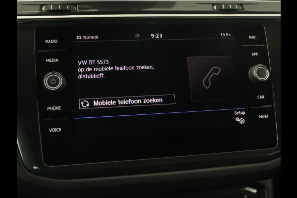 Volkswagen Tiguan 1.5 TSI R Line | Trekhaak | Adaptive cruise | Carplay | Full LED | Virtual Cockpit | Navigatie | Parkeerhulp | Climate control
