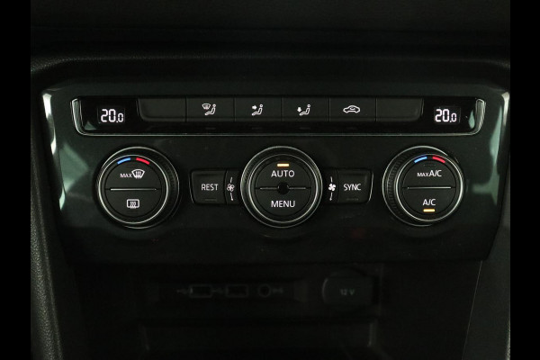 Volkswagen Tiguan 1.5 TSI R Line | Trekhaak | Adaptive cruise | Carplay | Full LED | Virtual Cockpit | Navigatie | Parkeerhulp | Climate control