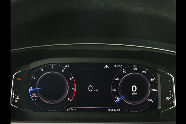 Volkswagen Tiguan 1.5 TSI R Line | Trekhaak | Adaptive cruise | Carplay | Full LED | Virtual Cockpit | Navigatie | Parkeerhulp | Climate control