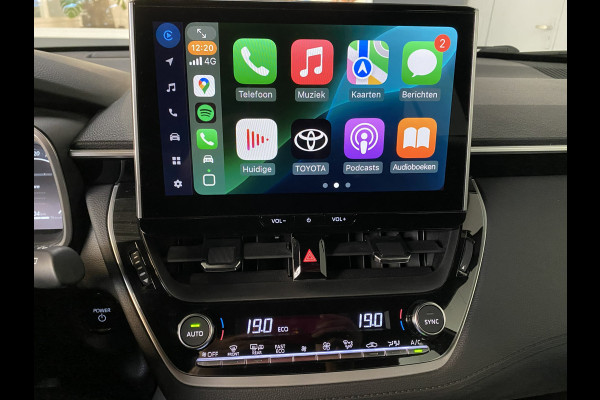 Toyota Corolla Cross Hybrid 140 Dynamic Automaat uit 2024 Rijklaar + Fabrieksgarantie Henk Jongen Auto's in Helmond,  al 50 jaar service zoals 't hoort!