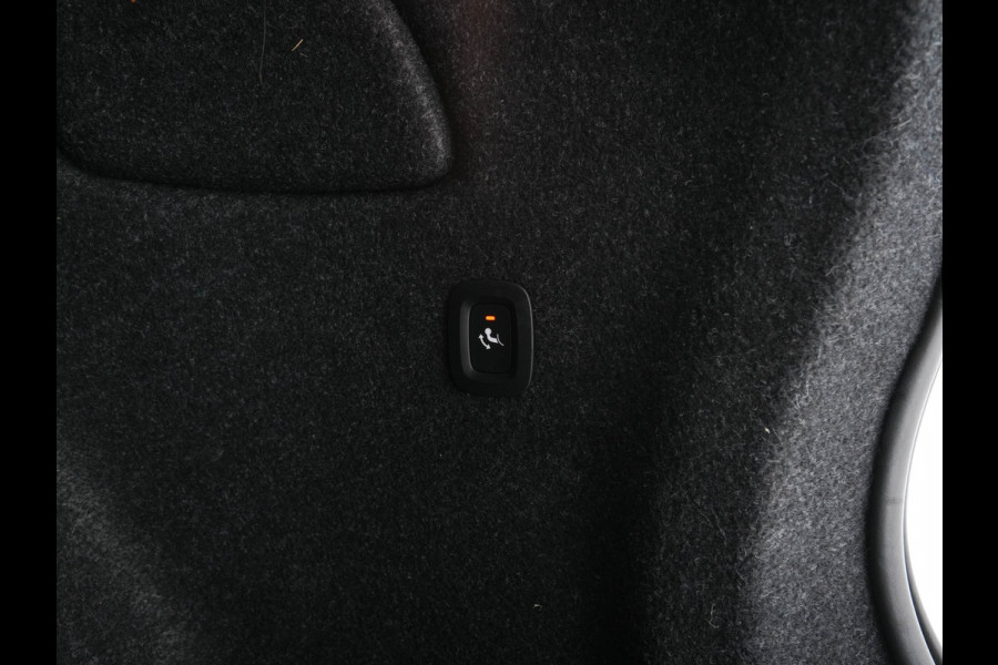 Volvo XC40 1.5 T5 Recharge Business Pro ( PLUG-IN ) (INCL-BTW) *AUT | NAVI-FULLMAP | DIGI-COCKPIT | CLIMA | KEYLESS | DAB | HEATED-SPORTSEATS | FULL-LED | ADAPTIVE-CRUISE | CAMERA | 18'' ALU*