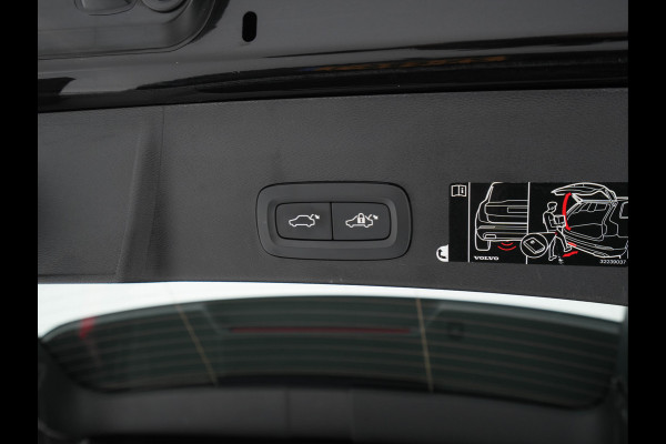 Volvo XC40 1.5 T5 Recharge Business Pro ( PLUG-IN ) (INCL-BTW) *AUT | NAVI-FULLMAP | DIGI-COCKPIT | CLIMA | KEYLESS | DAB | HEATED-SPORTSEATS | FULL-LED | ADAPTIVE-CRUISE | CAMERA | 18'' ALU*