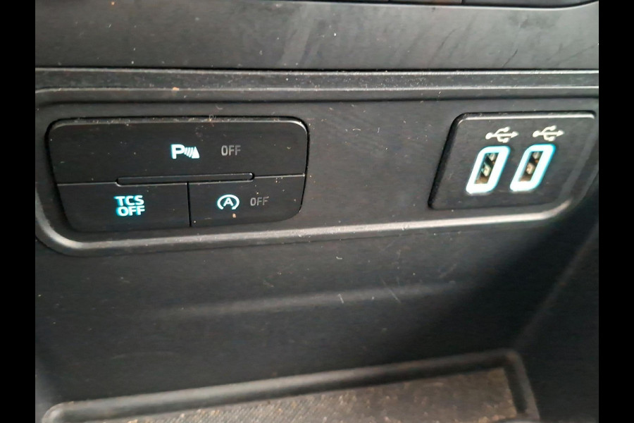 Ford EcoSport 1.0 EcoBoost Titanium | zeer complete auto | blindspot | stuur-stoel- én voorruitverwarming | cruise control