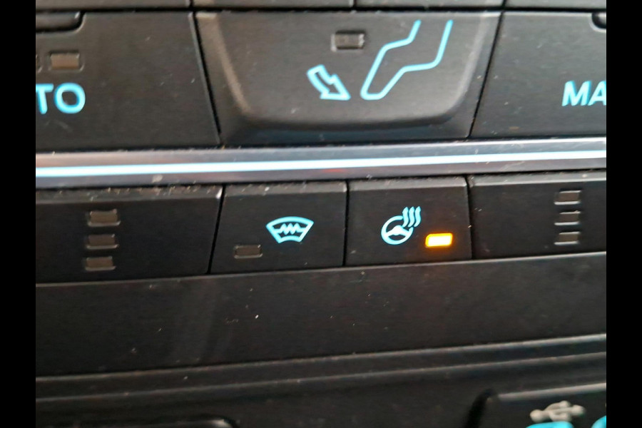 Ford EcoSport 1.0 EcoBoost Titanium | zeer complete auto | blindspot | stuur-stoel- én voorruitverwarming | cruise control