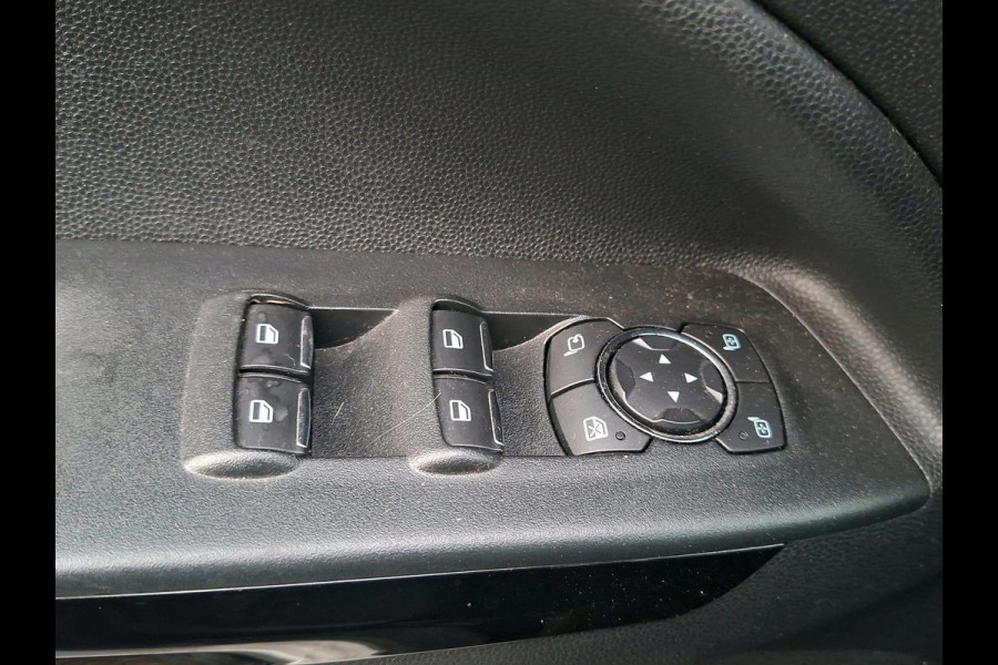 Ford EcoSport 1.0 EcoBoost Titanium | zeer complete auto | blindspot | stuur-stoel- én voorruitverwarming | cruise control