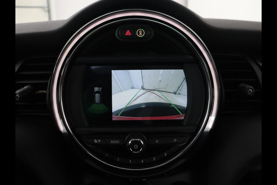 MINI Electric Edition Greenwich 33 kWh | Panoramadak | Stoelverwarming | Carplay | Navigatie | Camera | Full LED | Sportstoelen | Keyless | Climate control