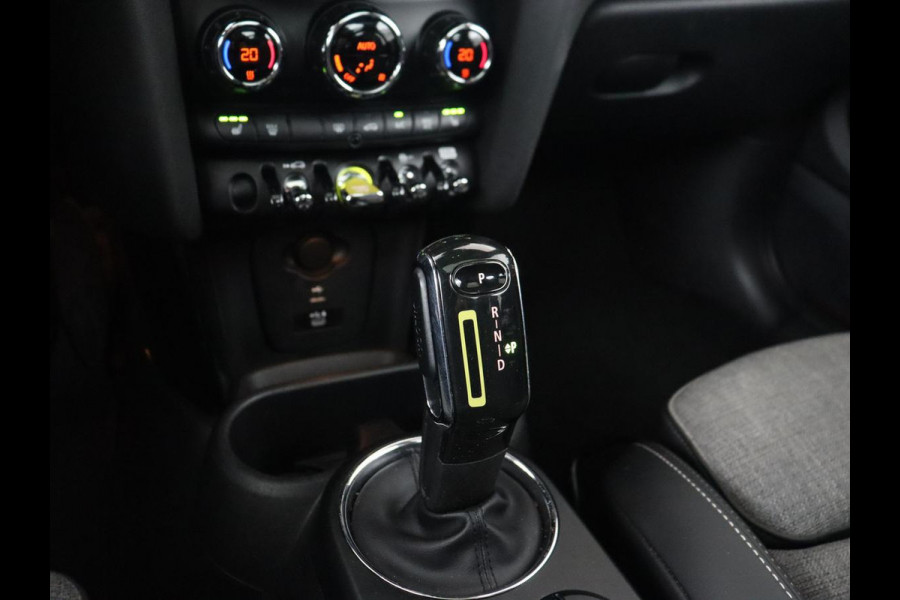 MINI Electric Edition Greenwich 33 kWh | Panoramadak | Stoelverwarming | Carplay | Navigatie | Camera | Full LED | Sportstoelen | Keyless | Climate control