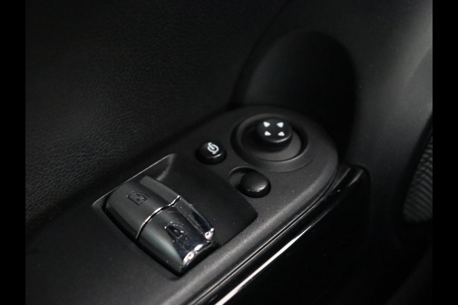 MINI Electric Edition Greenwich 33 kWh | Panoramadak | Stoelverwarming | Carplay | Navigatie | Camera | Full LED | Sportstoelen | Keyless | Climate control