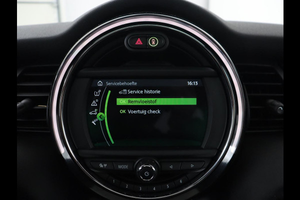 MINI Electric Edition Greenwich 33 kWh | Panoramadak | Stoelverwarming | Carplay | Navigatie | Camera | Full LED | Sportstoelen | Keyless | Climate control