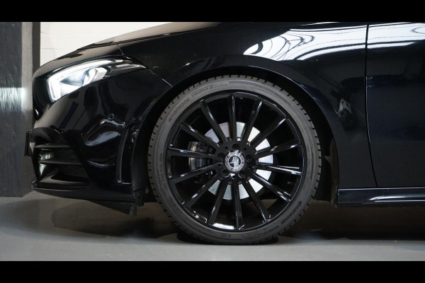 Mercedes-Benz A-Klasse A200 AMG AUTOMAAT-AMBIANCE-CAMERA-CLIMA-KEYLESS-LED-MBUX-NAVIGATIE