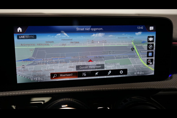 Mercedes-Benz A-Klasse A200 AMG AUTOMAAT-AMBIANCE-CAMERA-CLIMA-KEYLESS-LED-MBUX-NAVIGATIE
