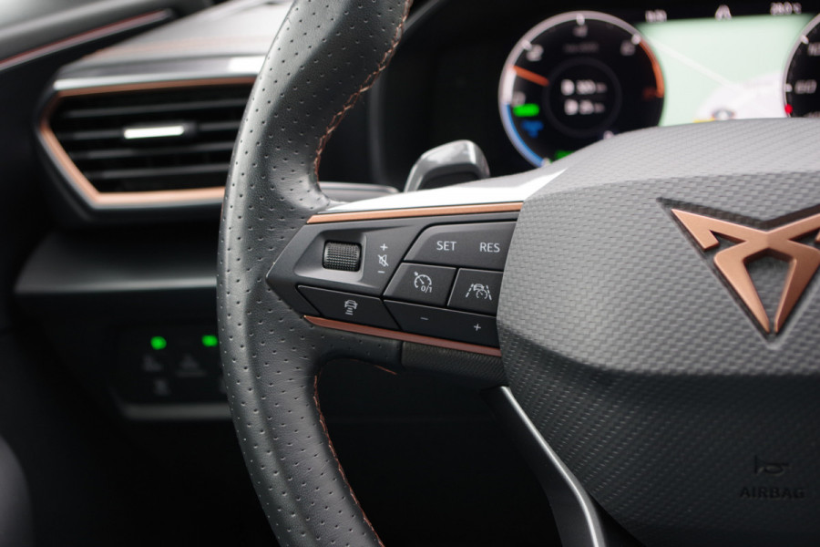 CUPRA Formentor 1.4 TSI e-Hybrid Essential 204 PK, Trekhaak, Keyless, Adap. Cruise Control, Carplay