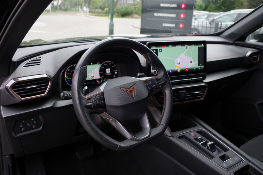 CUPRA Formentor 1.4 TSI e-Hybrid Essential 204 PK, Trekhaak, Keyless, Adap. Cruise Control, Carplay