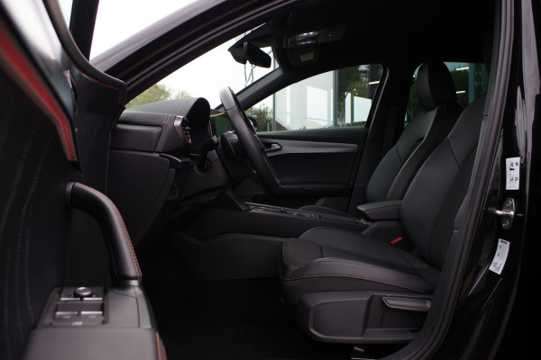 CUPRA Formentor 1.4 TSI e-Hybrid Essential 204 PK, Trekhaak, Keyless, Adap. Cruise Control, Carplay