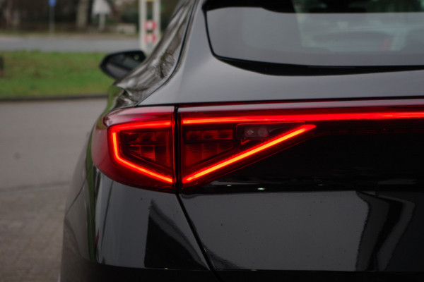 CUPRA Formentor 1.4 TSI e-Hybrid Essential 204 PK, Trekhaak, Keyless, Adap. Cruise Control, Carplay