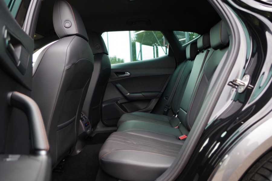 CUPRA Formentor 1.4 TSI e-Hybrid Essential 204 PK, Trekhaak, Keyless, Adap. Cruise Control, Carplay