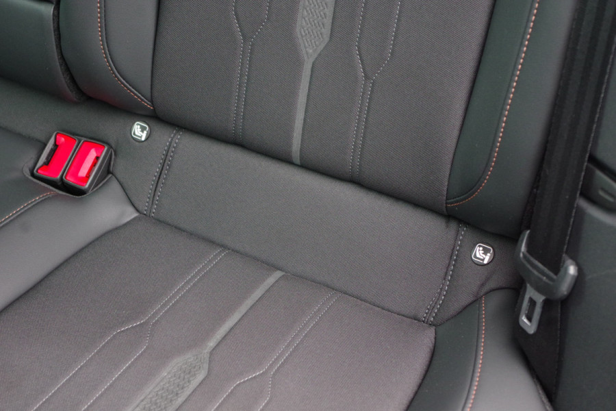 CUPRA Formentor 1.4 TSI e-Hybrid Essential 204 PK, Trekhaak, Keyless, Adap. Cruise Control, Carplay