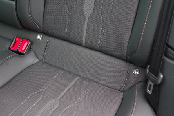 CUPRA Formentor 1.4 TSI e-Hybrid Essential 204 PK, Trekhaak, Keyless, Adap. Cruise Control, Carplay