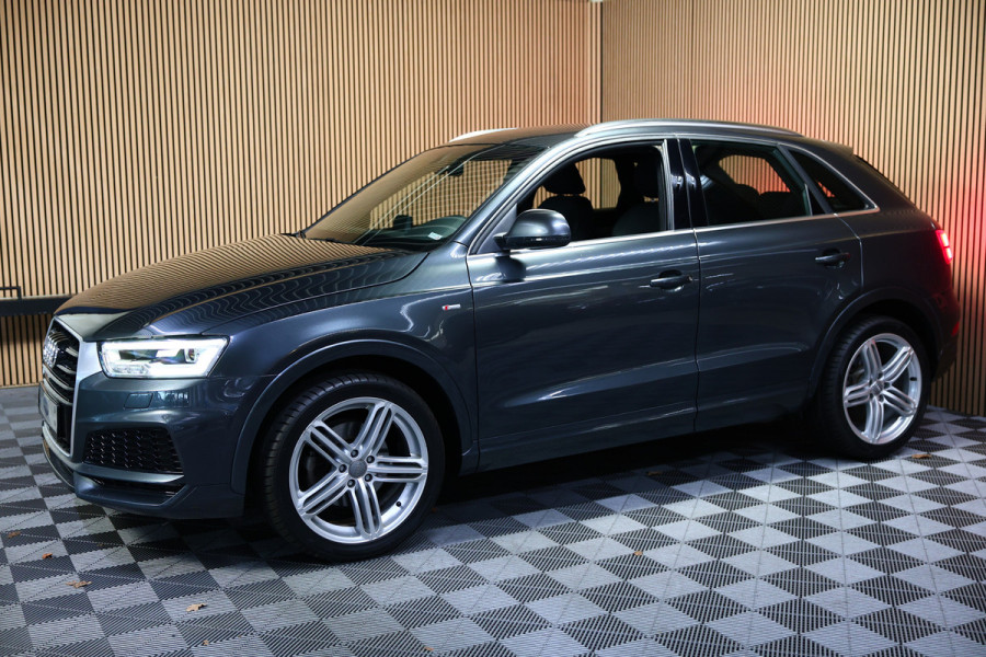 Audi Q3 1.4 TFSI CoD Sport S-Line AUT NAVI LEDER XENON CRUISE ECC '18