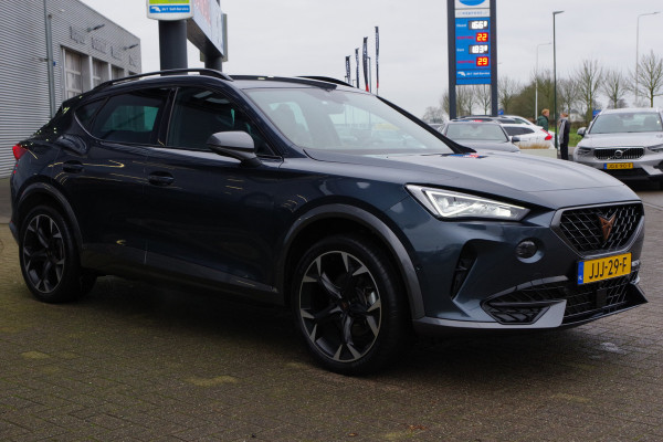 CUPRA Formentor 1.4 e-Hybrid 204 PK Adrenaline PHEV, Carplay, Camera, Keyless, LED