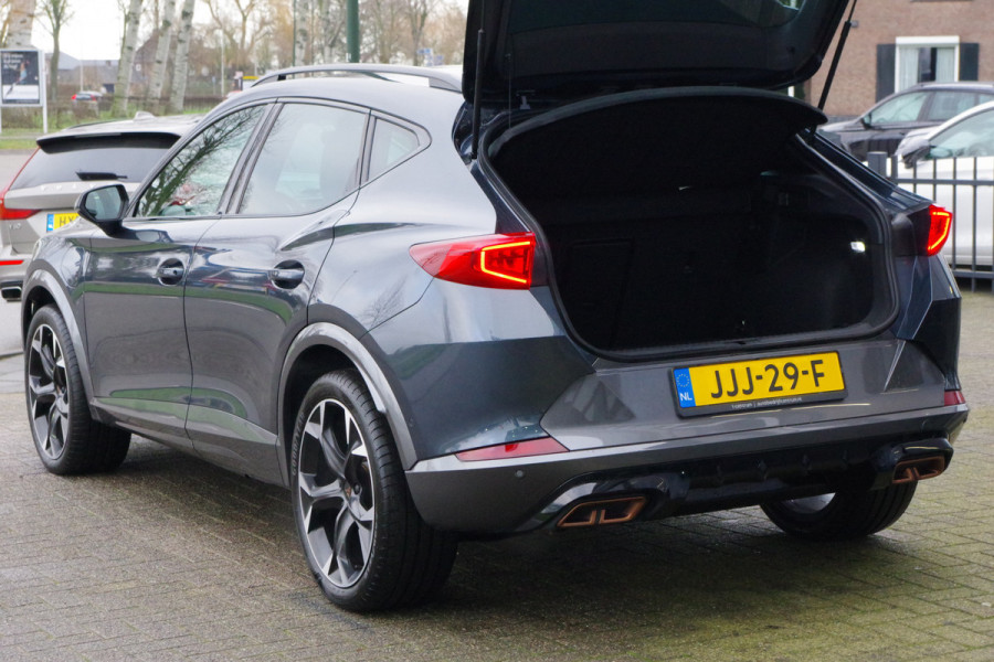 CUPRA Formentor 1.4 e-Hybrid 204 PK Adrenaline PHEV, Carplay, Camera, Keyless, LED