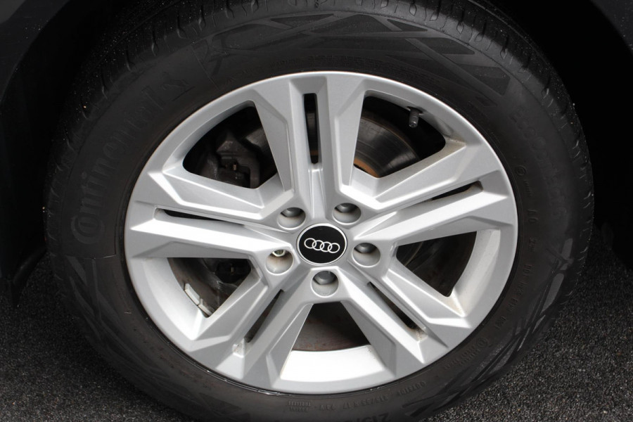 Audi Q2 35 TFSI 150PK S-tronic Prestige Navigatie Apple Carplay/Android Auto  Adaptive Cruise Control Parkeersensoren Camera Stoelverwarming