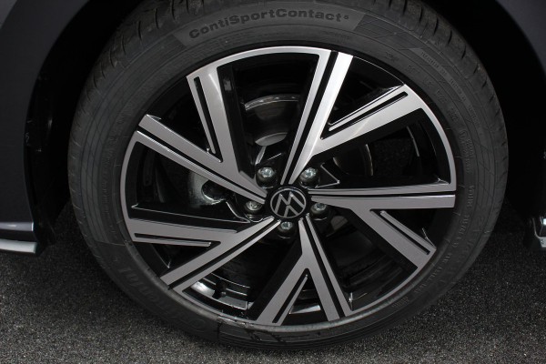 Volkswagen Polo 1.0 TSI DSG R-Line Panorama dak Camera 17" Lichtmetalen Velgen Navigatie Apple Carplay / Android Auto Climate Control