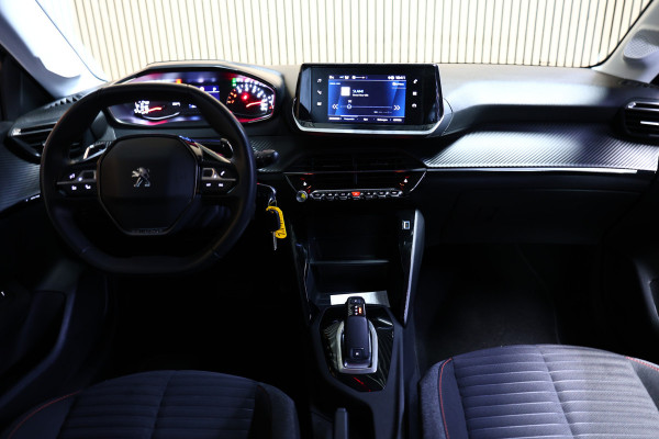 Peugeot 208 1.2 PureTech Allure AUT 1eEIGNR! CARPLAY DAB STOELVW PDC '20