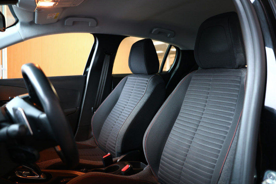 Peugeot 208 1.2 PureTech Allure AUT 1eEIGNR! CARPLAY DAB STOELVW PDC '20