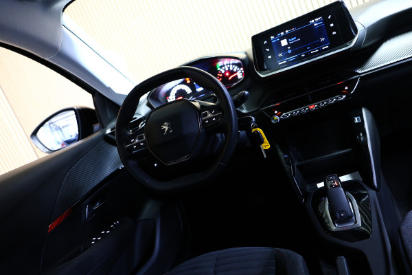 Peugeot 208 1.2 PureTech Allure AUT 1eEIGNR! CARPLAY DAB STOELVW PDC '20