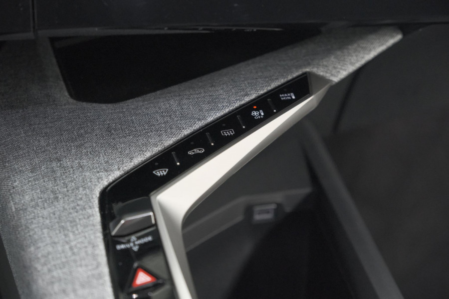 Peugeot 3008 1.2 Hybrid 136 Allure | Seat Pack | Navigatie | Camera | Apple Carplay