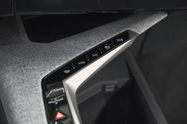 Peugeot 3008 1.2 Hybrid 136 Allure | Seat Pack | Navigatie | Camera | Apple Carplay